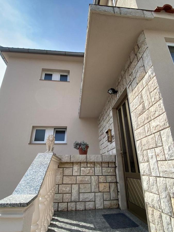 Apartman Branka Rab Town Exterior photo