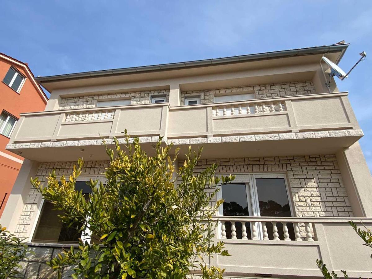 Apartman Branka Rab Town Exterior photo